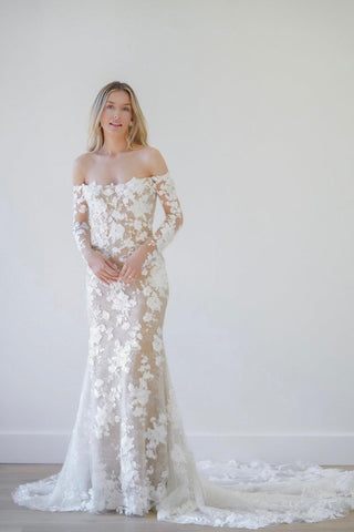 Dream Gown-Sample Wedding Gowns-Watters-S-Rituals of Love-Vancouver Canada