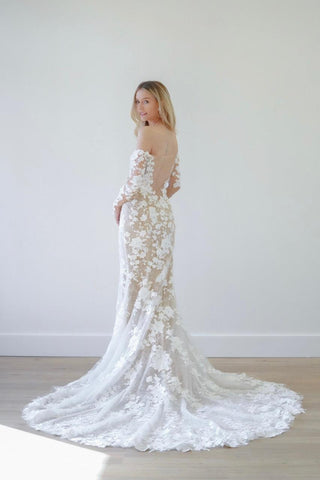Dream Gown-Sample Wedding Gowns-Watters-S-Rituals of Love-Vancouver Canada