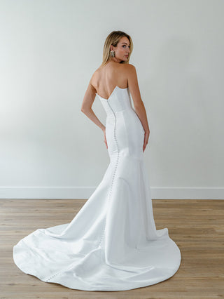 Loulou Gown-Sample Wedding Gowns-Watters-S-Rituals of Love-Vancouver Canada