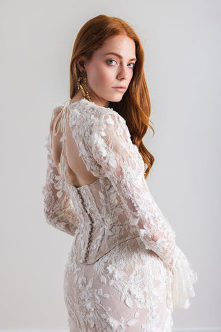 Echo Gown-Sample Wedding Gowns-Watters-S-Rituals of Love-Vancouver Canada