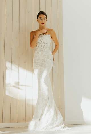 Brandy Gown-Sample Wedding Gowns-Dan Jones-Rituals of Love-Vancouver Canada