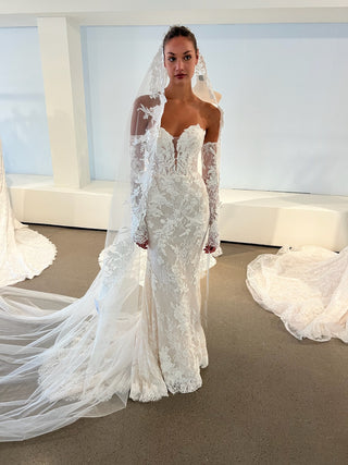 V-LA44 Veil-Veils-Pronovias-Rituals of Love-Vancouver Canada