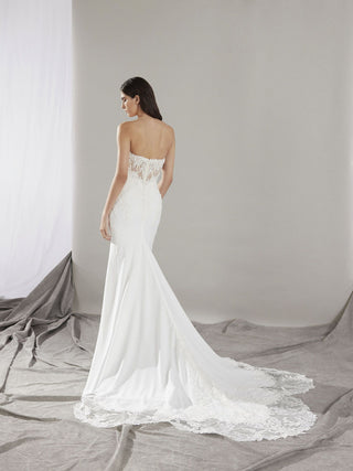 Bale Gown-Sample Wedding Gowns-Pronovias-Rituals of Love-Vancouver Canada