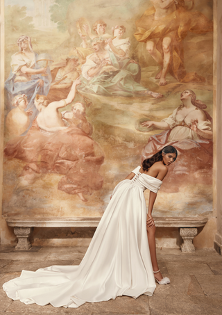 Shannon Train-Sample Wedding Gowns-Olya-Rituals of Love-Vancouver Canada