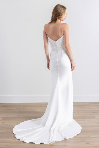 Leora Gown-Wedding Gowns-Watters-Rituals of Love-Vancouver Canada