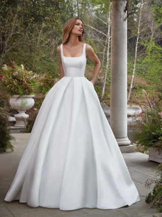 Nolina Gown-Sample Wedding Gowns-Nicole Milano-Rituals of Love-Vancouver Canada