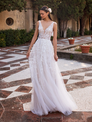 Agno Gown-Sample Wedding Gowns-Pronovias-Rituals of Love-Vancouver Canada