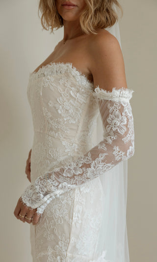 Sequoia Gown-Wedding Gowns-Daughters of Simone-Rituals of Love-Vancouver Canada