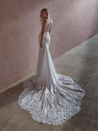Palaiss Gown-Sample Wedding Gowns-Pronovias-Rituals of Love-Vancouver Canada