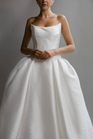 Valley Gown-Wedding Gowns-Pronovias-Rituals of Love-Vancouver Canada