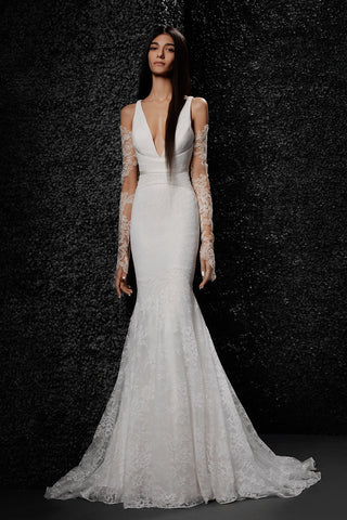 Sureau Lace Gloves-Bridal Sleeves-Vera Wang-Rituals of Love-Vancouver Canada
