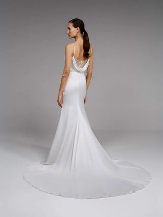 Ash Gown-Wedding Gowns-Pronovias-Rituals of Love-Vancouver Canada