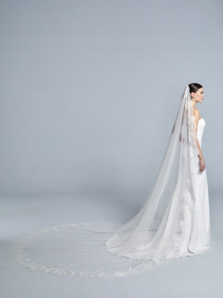 V-2033 Veil-Veils-Pronovias-Rituals of Love-Vancouver Canada