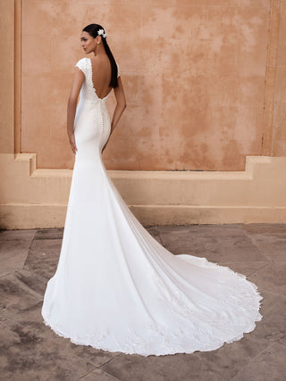 Anitra Gown-Sample Wedding Gowns-Pronovias-Rituals of Love-Vancouver Canada