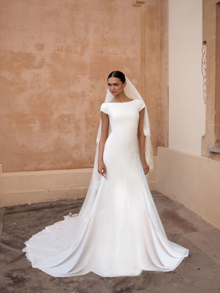 Anitra Gown-Sample Wedding Gowns-Pronovias-Rituals of Love-Vancouver Canada