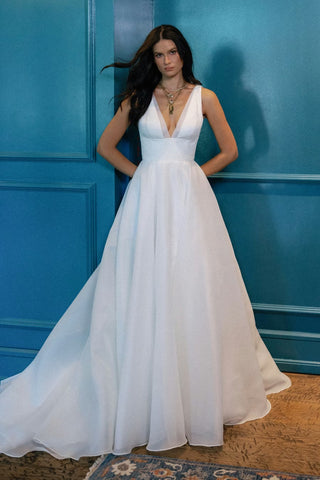 Begonia Gown-Sample Wedding Gowns-Watters-S-Rituals of Love-Vancouver Canada