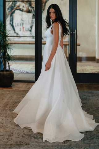 Begonia Gown-Sample Wedding Gowns-Watters-S-Rituals of Love-Vancouver Canada