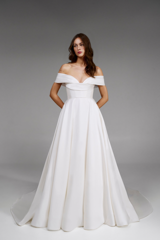 Athos Gown-Sample Wedding Gowns-Pronovias-Rituals of Love-Vancouver Canada