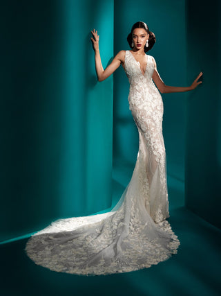 Charlotte Gown-Sample Wedding Gowns-Pronovias Atelier-8 US-Rituals of Love-Vancouver Canada