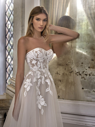 Chiara Gown-Wedding Gowns-Nicole Milano-Rituals of Love-Vancouver Canada