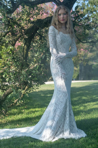 Franziska Gown-Sample Wedding Gowns-Watters-S-Rituals of Love-Vancouver Canada