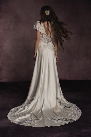 Hazel Gown-Wedding Gowns-Rue de Seine-Rituals of Love-Vancouver Canada