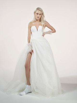 Isabelina Gown-Wedding Gowns-Vera Wang-Rituals of Love-Vancouver Canada