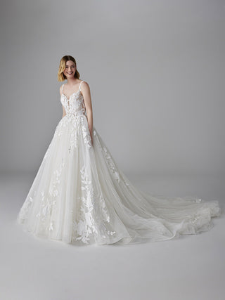 Kamerie Gown-Wedding Gowns-Pronovias-Rituals of Love-Vancouver Canada