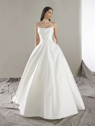 Keoni Gown-Wedding Gowns-Pronovias-Rituals of Love-Vancouver Canada