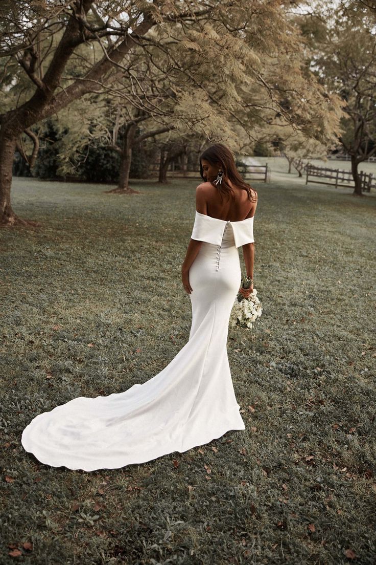 Mila Bridal Gown by Grace Loves Lace | Designer Wedding Dress | Rituals of Love Vancouver Mila Bridal Gown by Grace Loves Lace | Designer Wedding Dress | Rituals of Love Vancouver