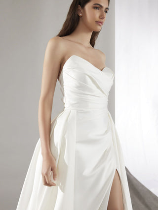 Onary Gown-Wedding Gowns-Pronovias-Rituals of Love-Vancouver Canada