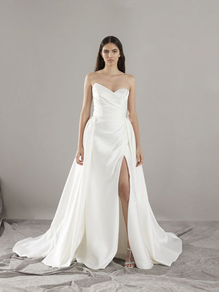 Onary Gown-Wedding Gowns-Pronovias-Rituals of Love-Vancouver Canada