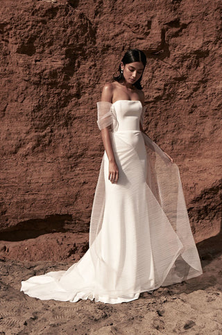 Pado Gown-Sample Wedding Gowns-Newhite-Rituals of Love-Vancouver Canada