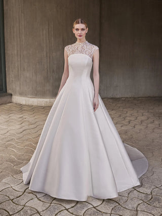 Carlotta Gown-Wedding Gowns-Pronovias-Rituals of Love-Vancouver Canada
