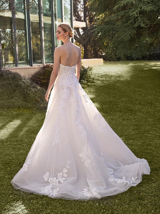 Delicate Gown-Wedding Gowns-Pronovias-Rituals of Love-Vancouver Canada