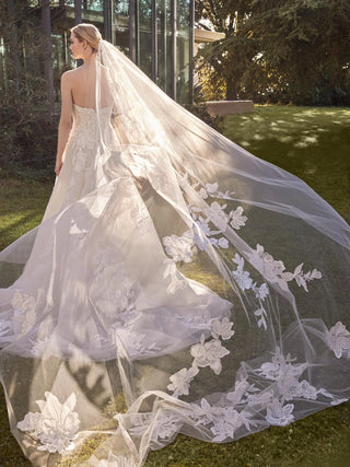 Delicate Gown-Wedding Gowns-Pronovias-Rituals of Love-Vancouver Canada