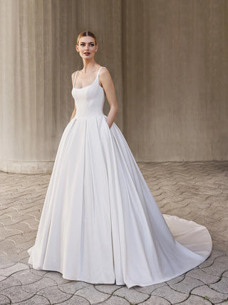 Lordy Gown-Wedding Gowns-Pronovias-Rituals of Love-Vancouver Canada