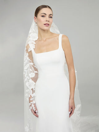 V-LA46-Veils-Pronovias-Rituals of Love-Vancouver Canada