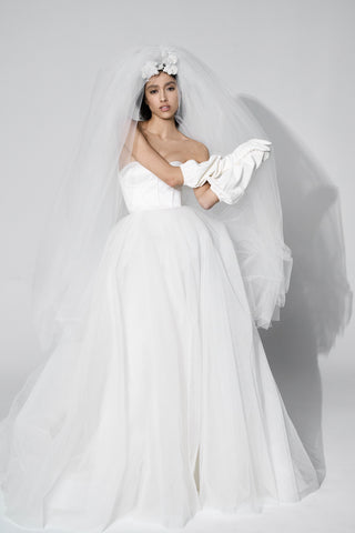 Sunday Gown-Wedding Gowns-Vera Wang-Rituals of Love-Vancouver Canada