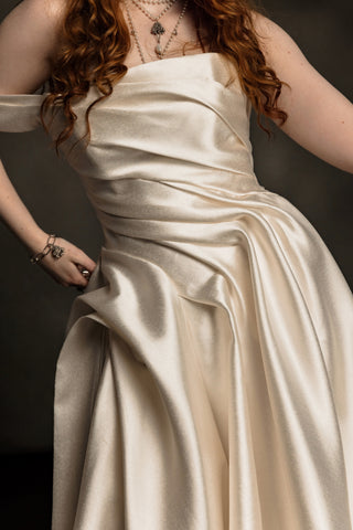 Avilia Gown-Wedding Gowns-Saint-Rituals of Love-Vancouver Canada