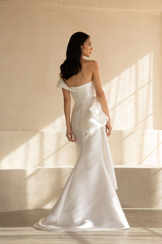 Simone Gown-Wedding Gowns-Newhite-Rituals of Love-Vancouver Canada