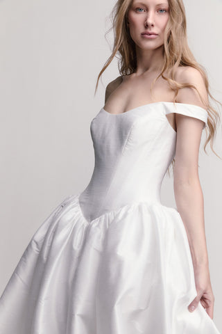Stella Gown-Wedding Gowns-Watters-Rituals of Love-Vancouver Canada