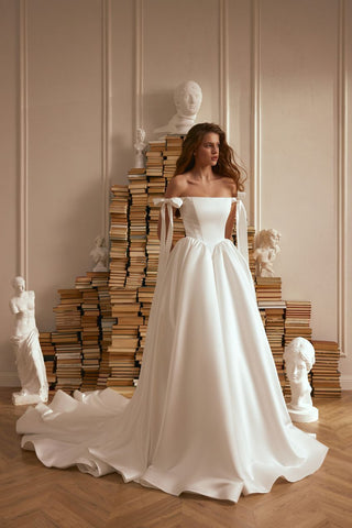 Flair Gown-Sample Wedding Gowns-Olya-Rituals of Love-Vancouver Canada
