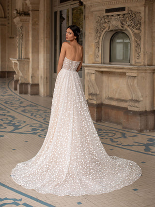 Hopkins Gown-Wedding Gowns-Pronovias Atelier-Rituals of Love-Vancouver Canada